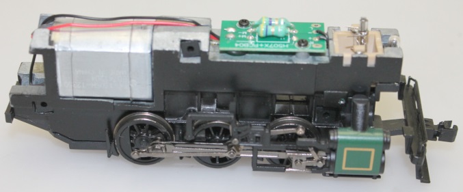 (image for) Complete Loco Chassis - Green/Black Cylinders (HO 0-6-0)